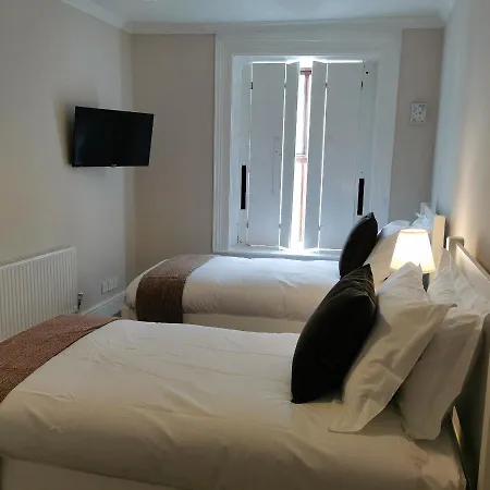 The Old Exchange קליפדן